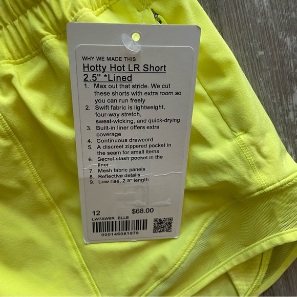Sold Lululemon Hotty Hot LR Short 2.5” in Electric Lemon (Yellow) - Picture 2 of 6